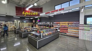 local grocery stores in Victory Blvd